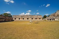 Uxmal - Das Nonnenkloster